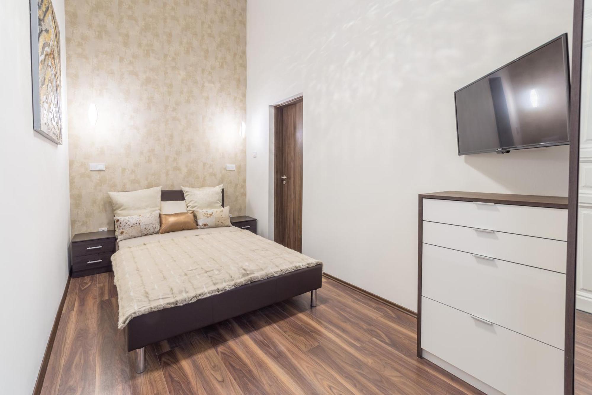 Best Seasons Spa Central Apartment *